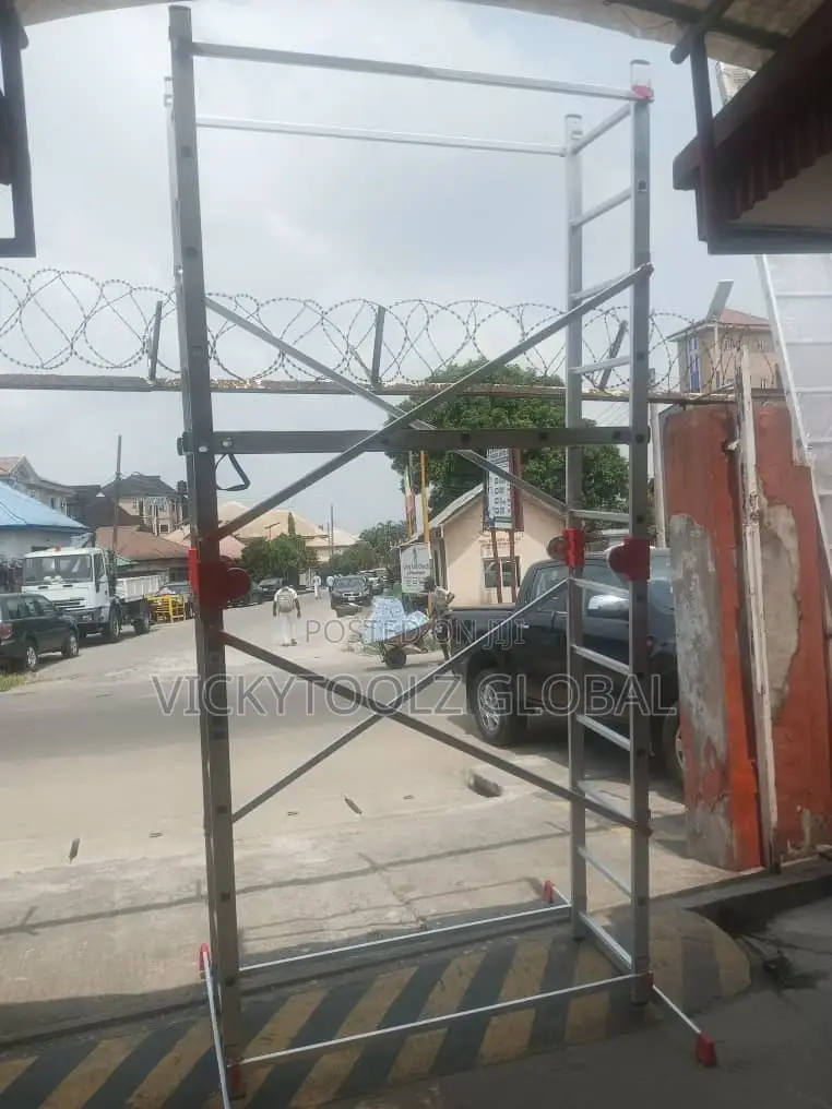 Mobile Scaffholding Ladder 4meters