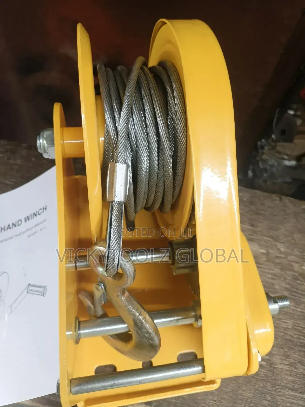 2600lbs Boat Hand Winch With Steel Cable and Hook (1.3ton)