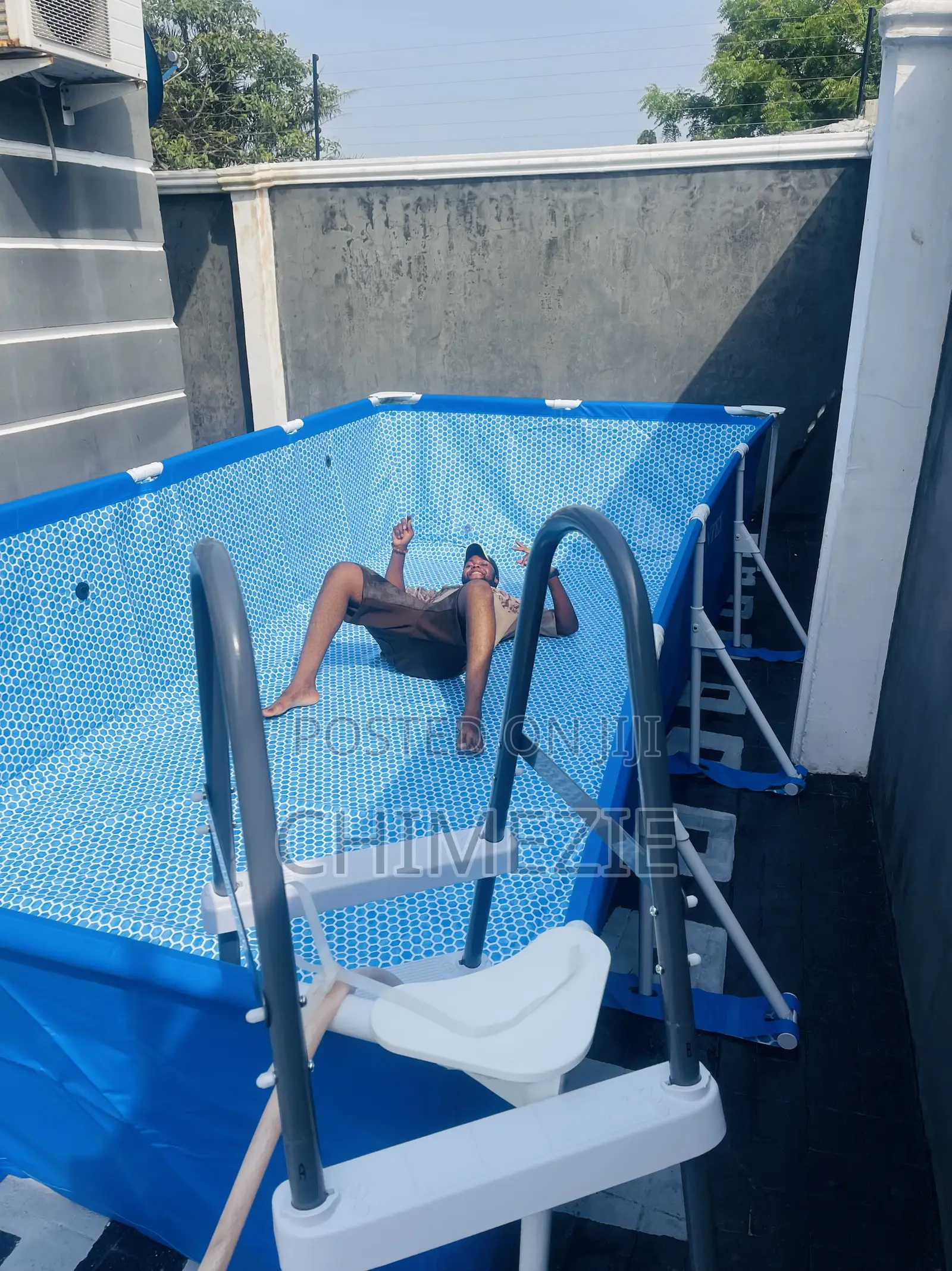 15ft by 7ft Intex Swimming Pool With Ladder