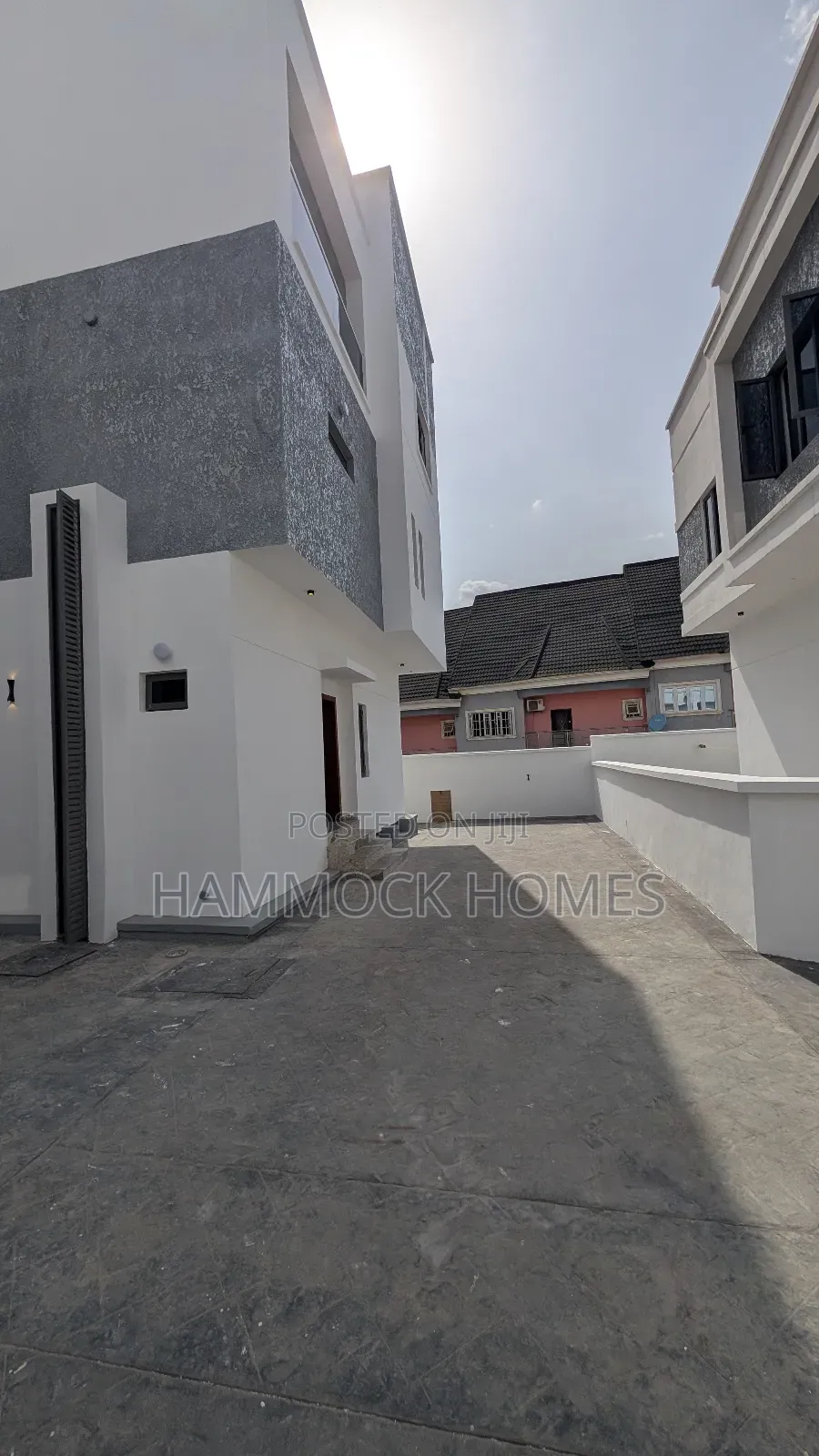 5bdrm Penthouse in Kolapo Ishola Gra, Akobo for sale