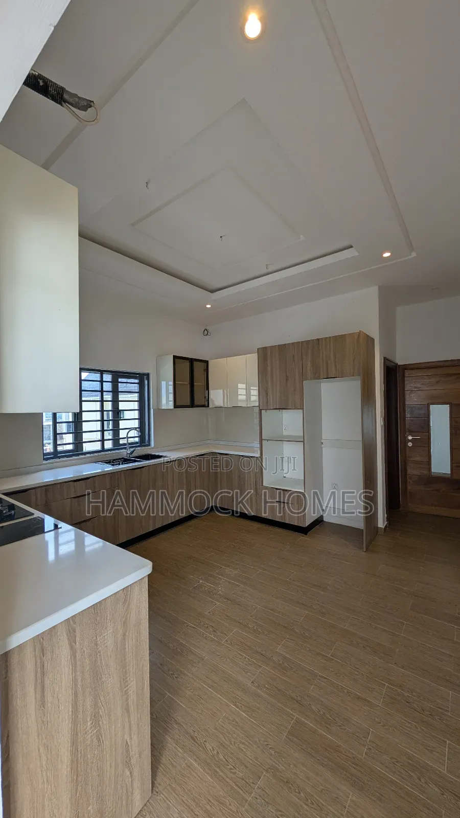 5bdrm Penthouse in Kolapo Ishola Gra, Akobo for sale