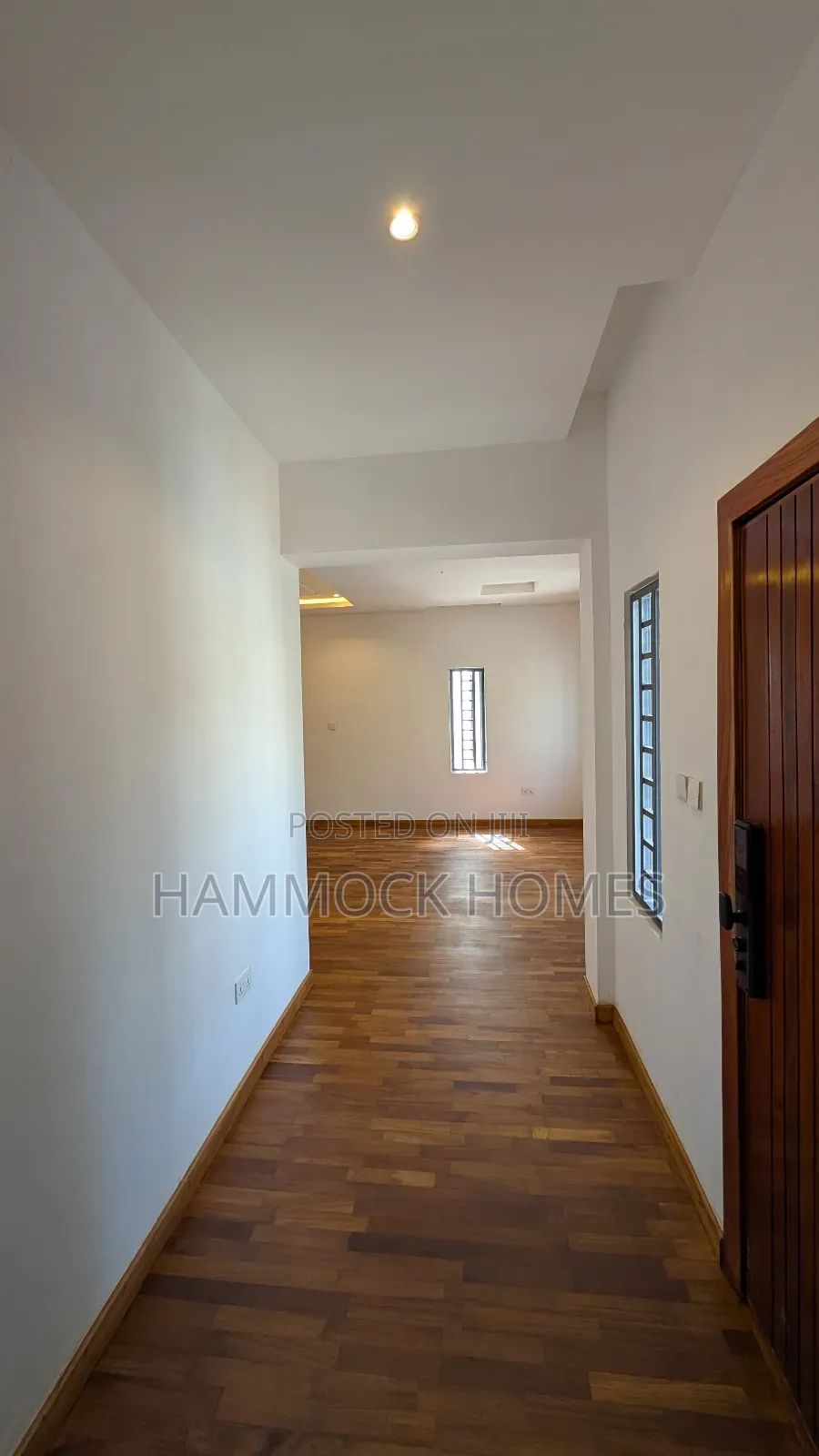 6bdrm Penthouse in Kolapo Ishola Gra, Akobo for sale