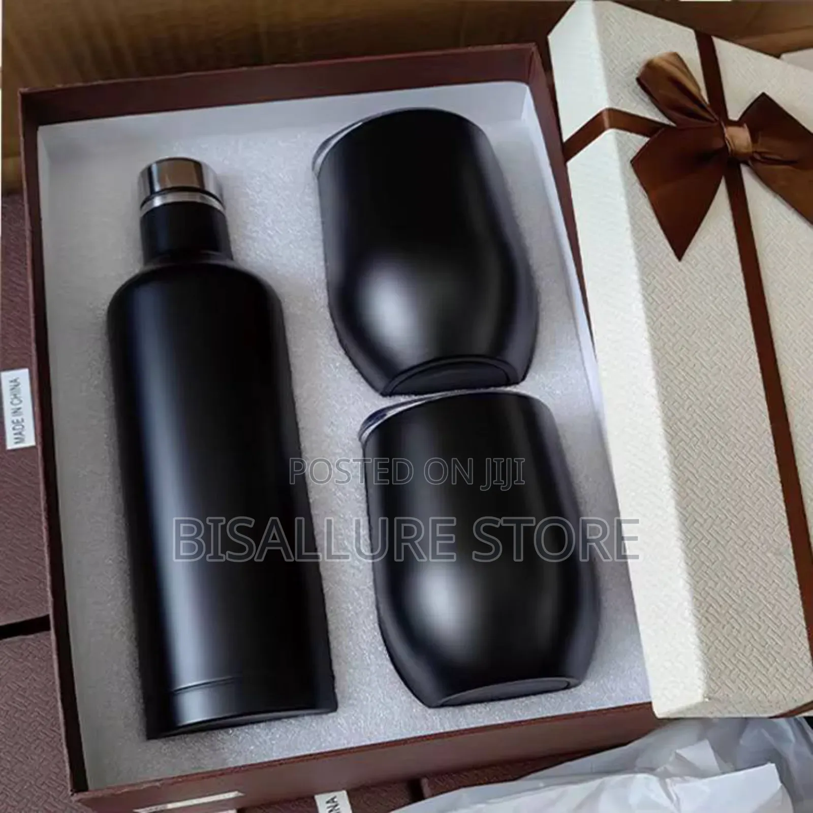 Luxury Vacuum Flask And Cup Set