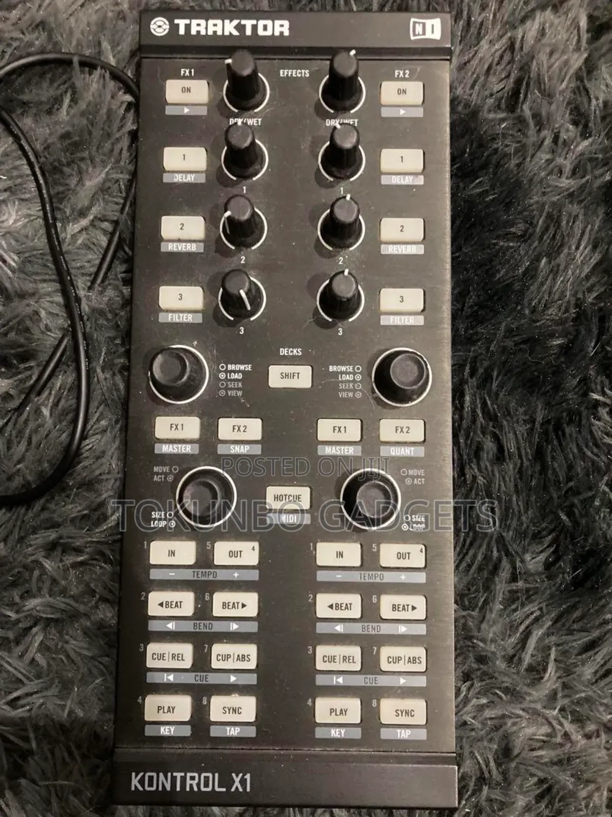 Native Instruments/Traktor "Kontrol X1" Dj Controller