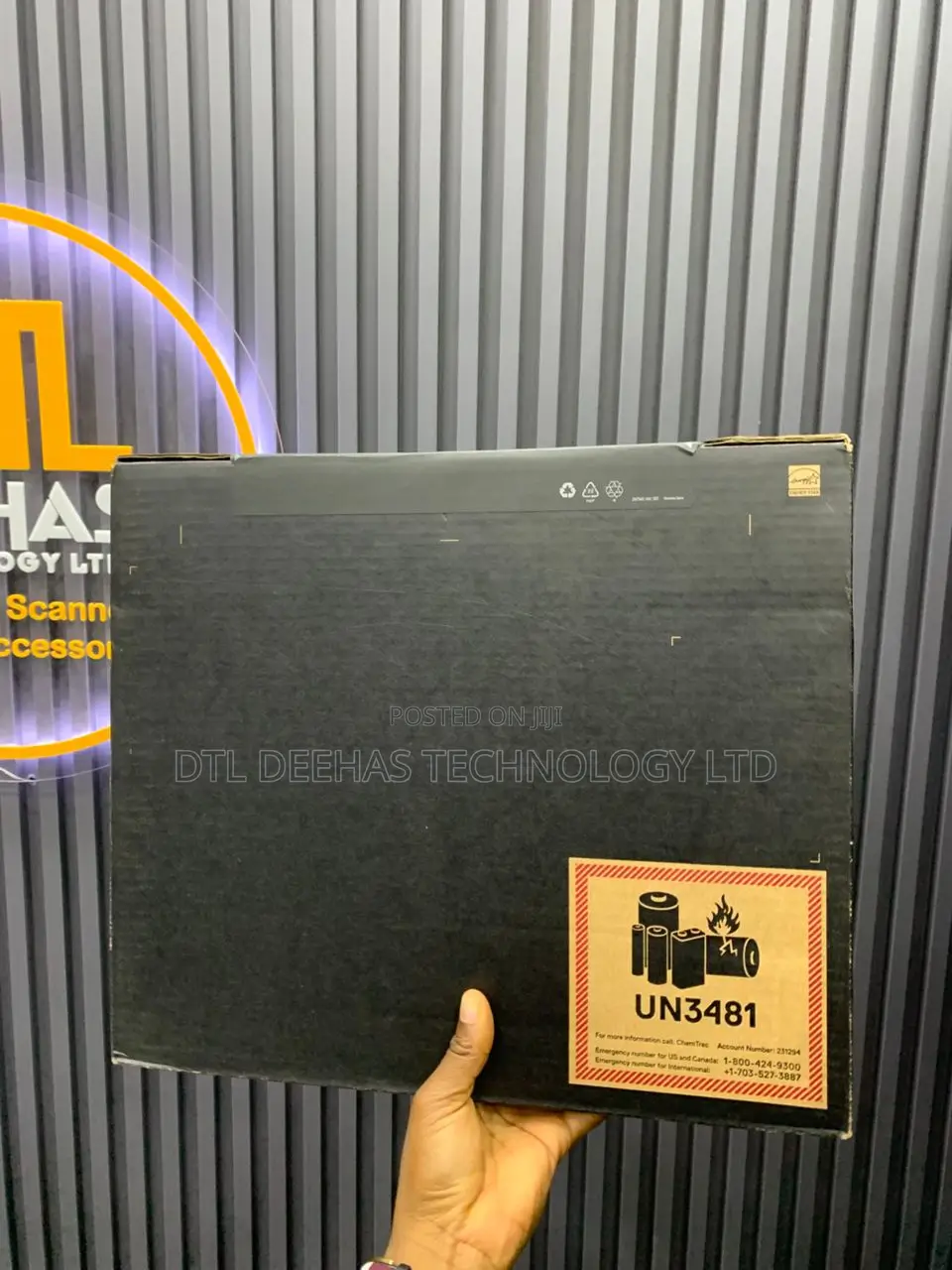New Laptop Dell Latitude 3490 16GB Intel Core Ultra 5 SSD 512GB