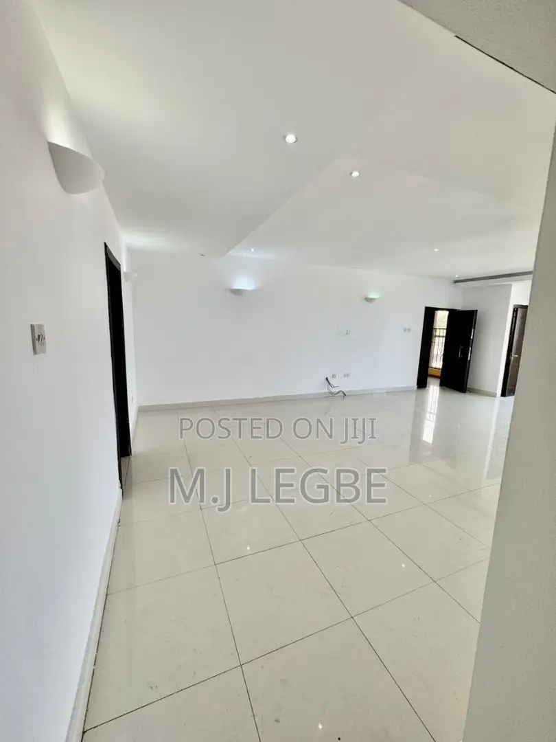 3bdrm Penthouse in Phase 1 for rent