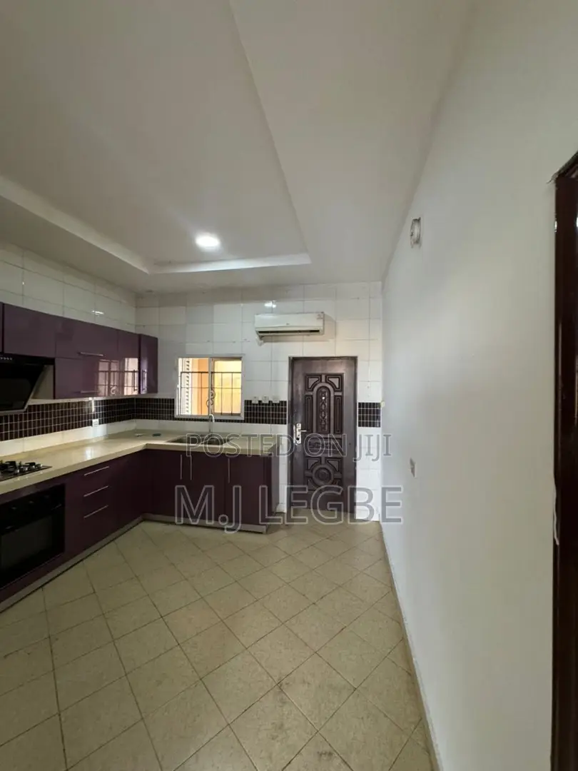 3bdrm Penthouse in Phase 1 for rent