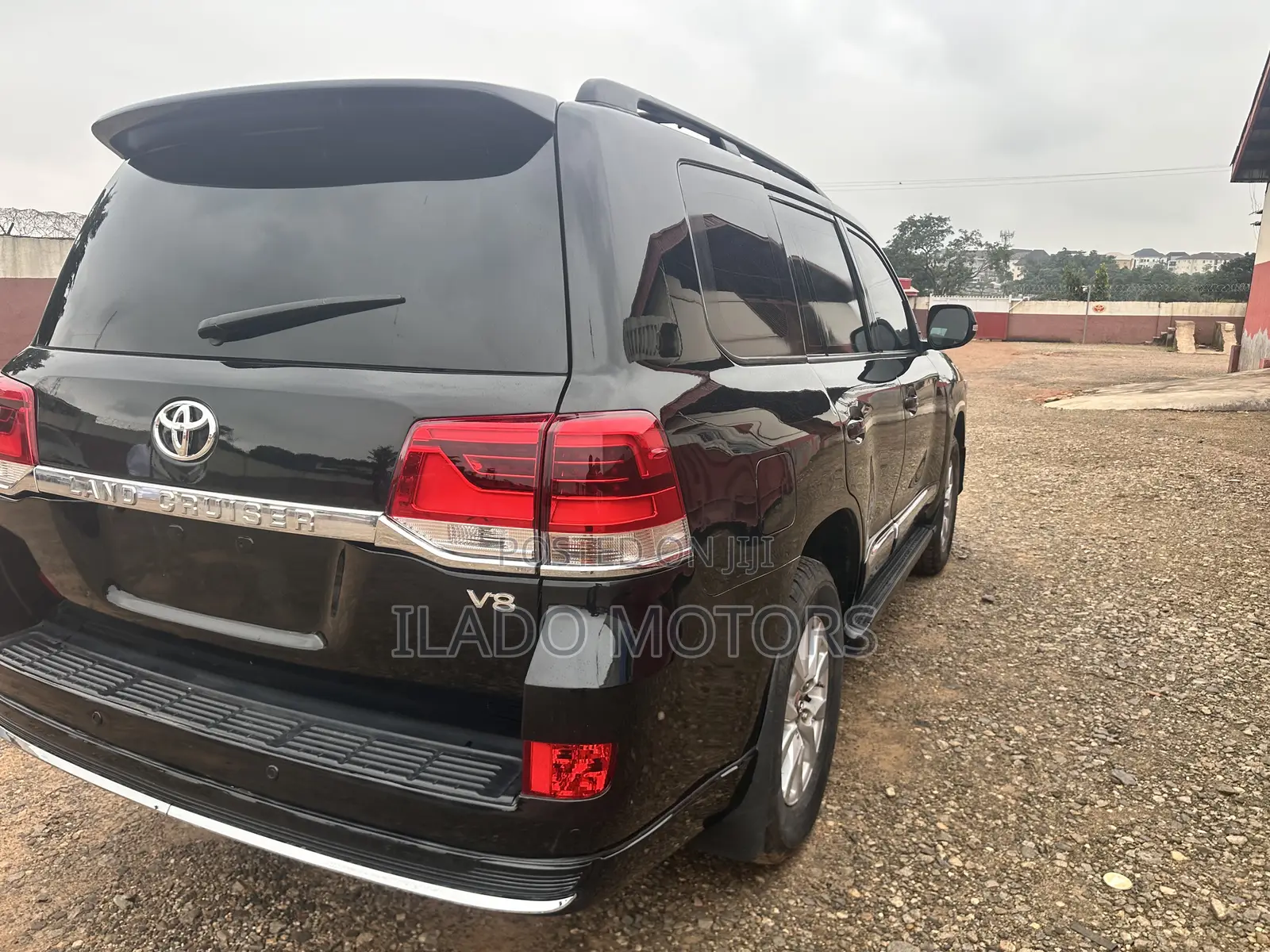 Toyota Land Cruiser 2017 Black