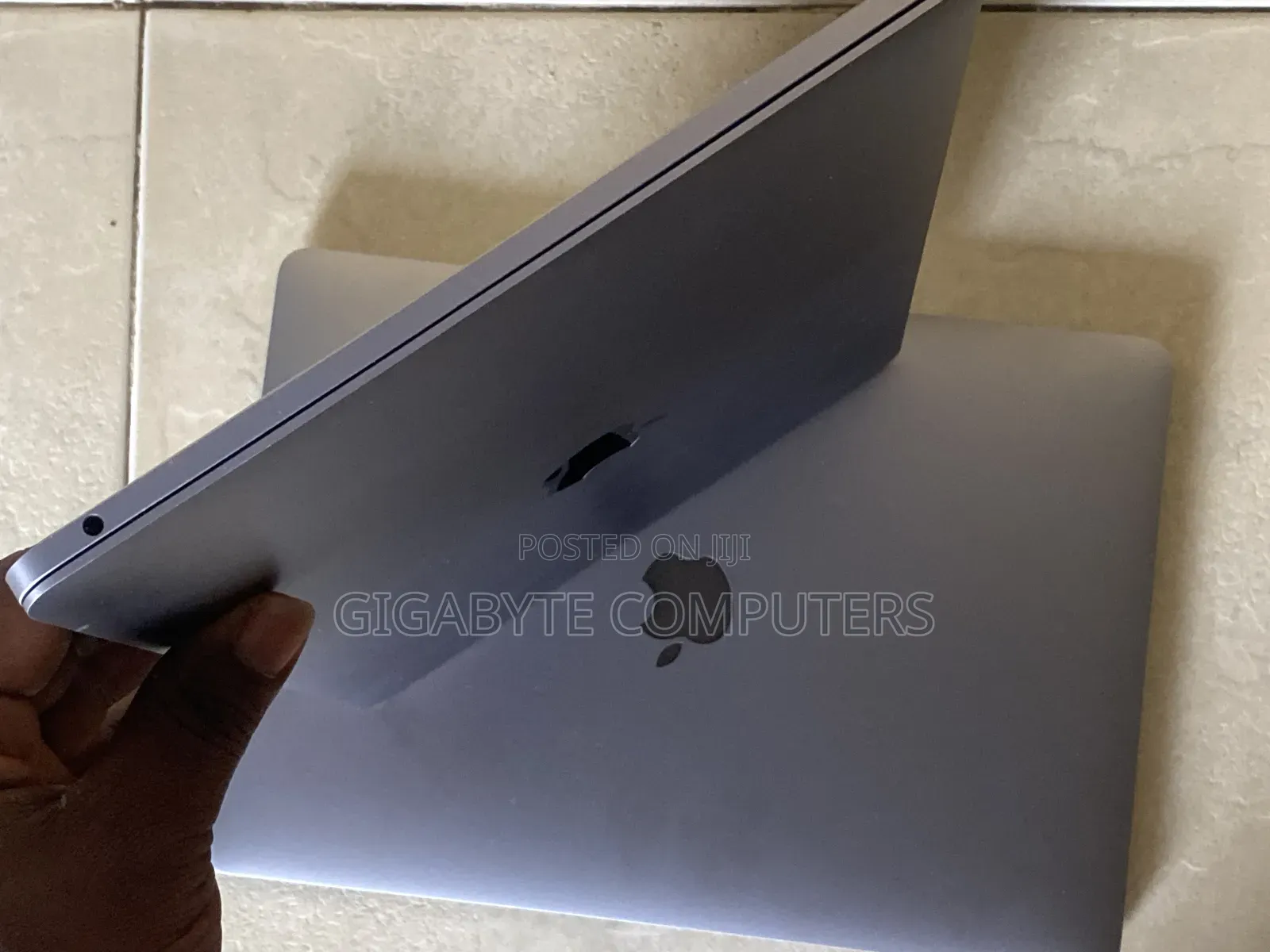 Laptop Apple MacBook Pro 2021 M1 16GB Apple M1 SSD 256GB