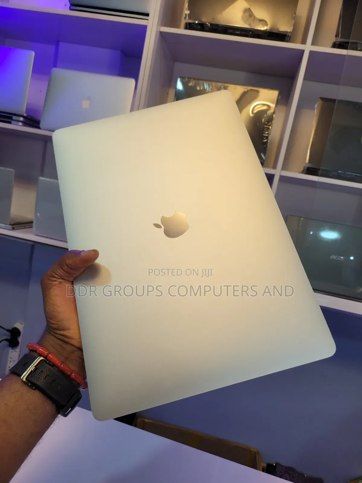 Laptop Apple MacBook Pro 2017 16GB Intel Core I7 SSD 512GB