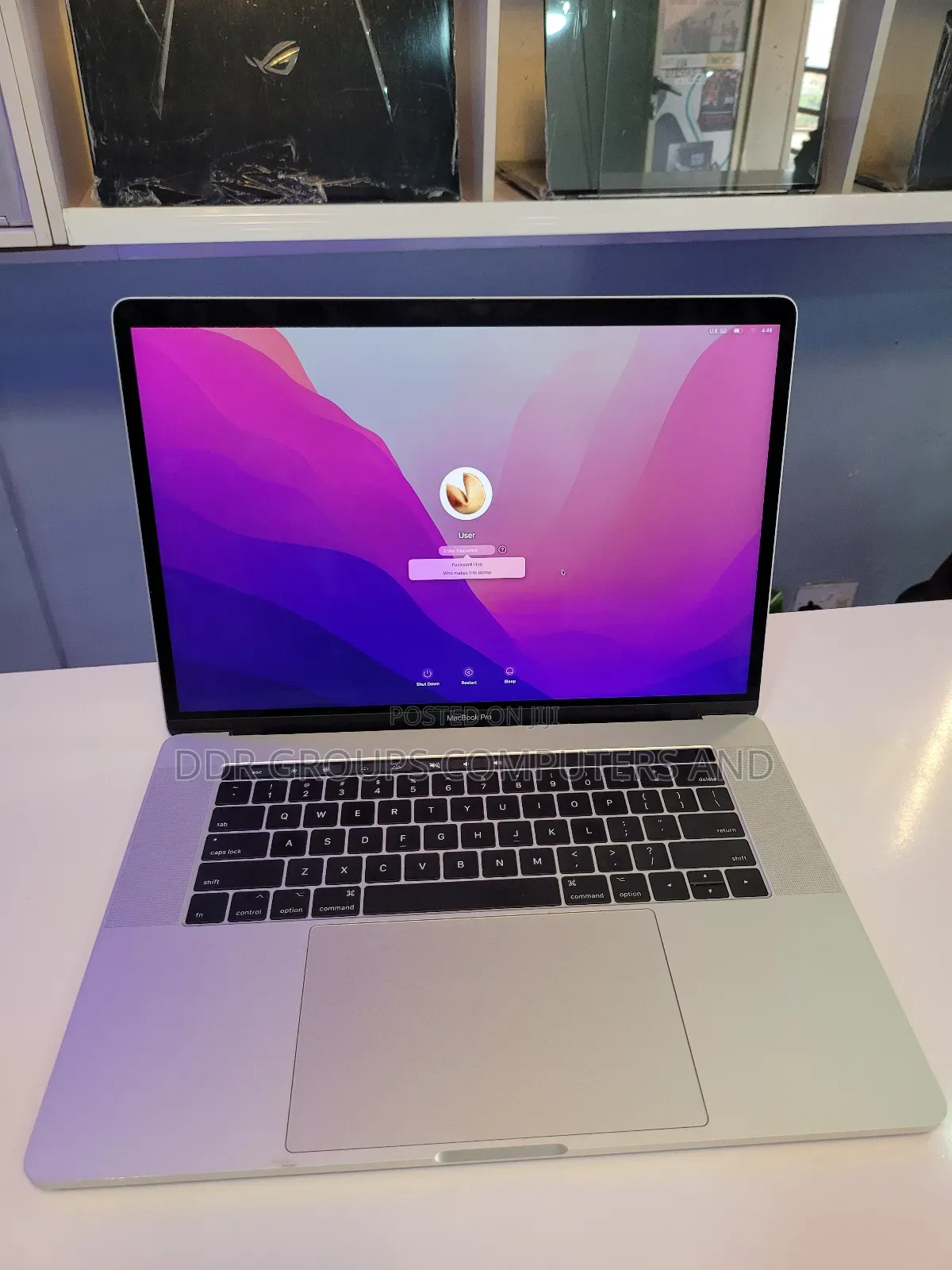 Laptop Apple MacBook Pro 2017 16GB Intel Core I7 SSD 512GB