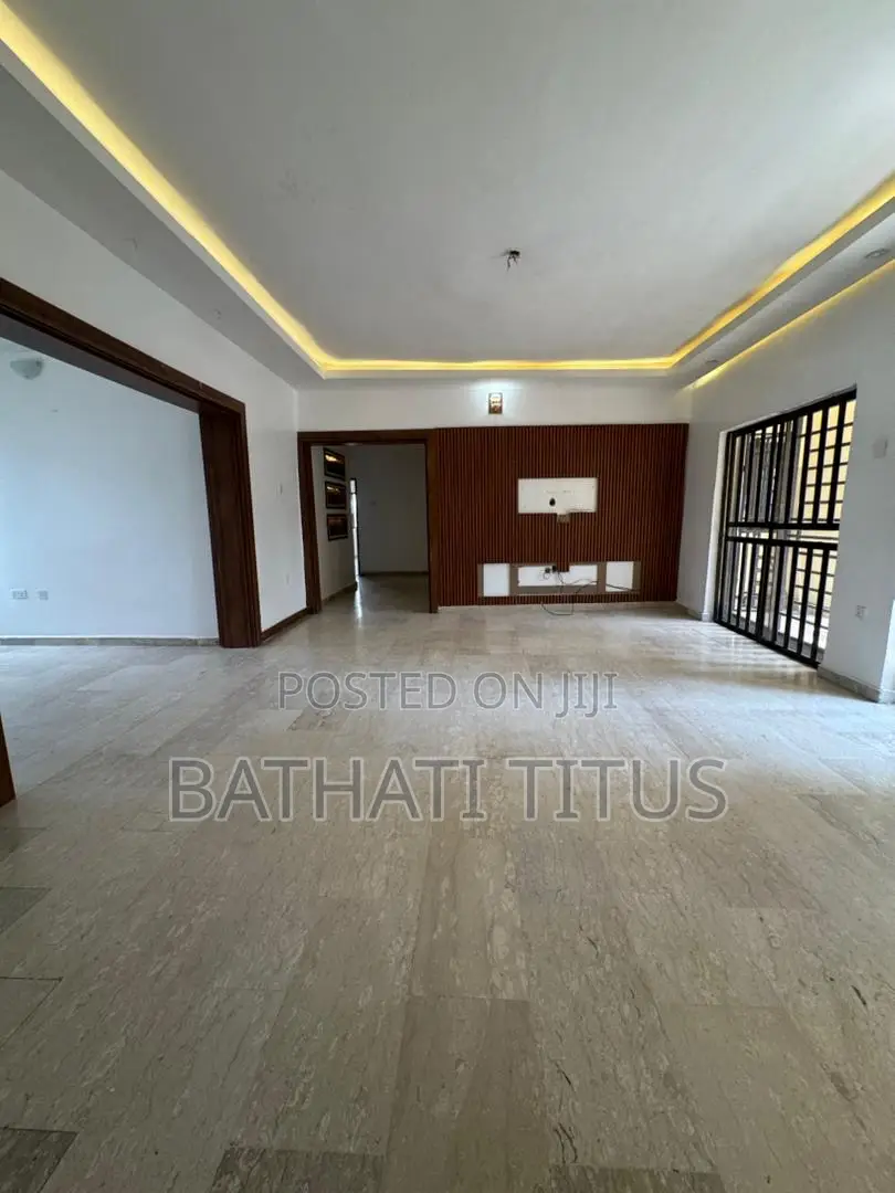 3bdrm Block of Flats in Maitama for rent