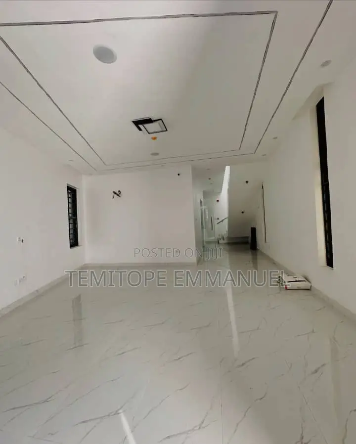 Furnished 4bdrm Duplex in Magodo Phase 1 for sale