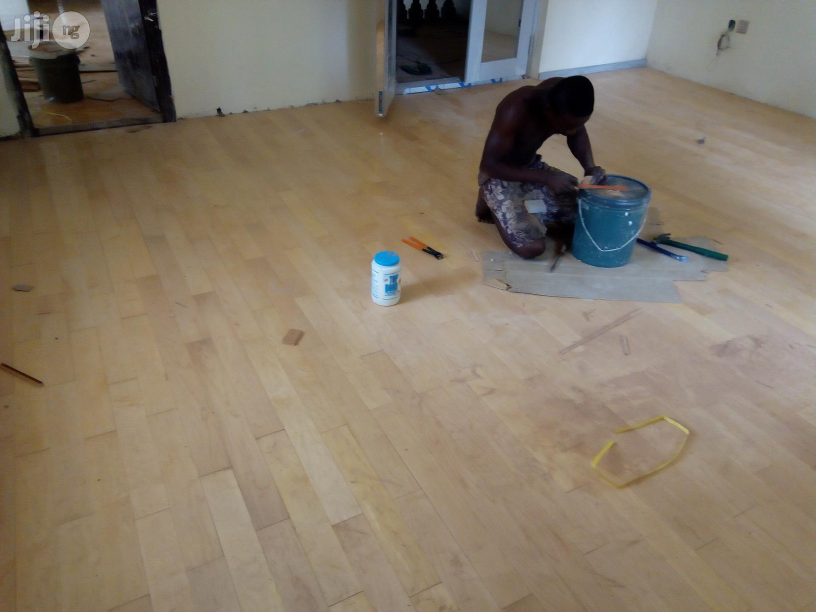 Wooden Flooring Laminated Vinyl Tiles
