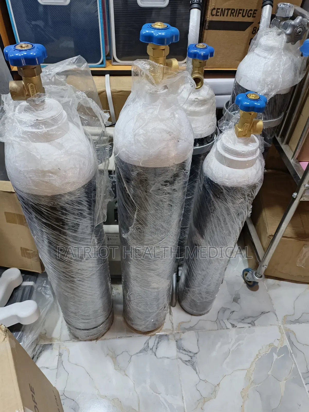 Oxygen Cylinder 12 Liter (12.5kg)
