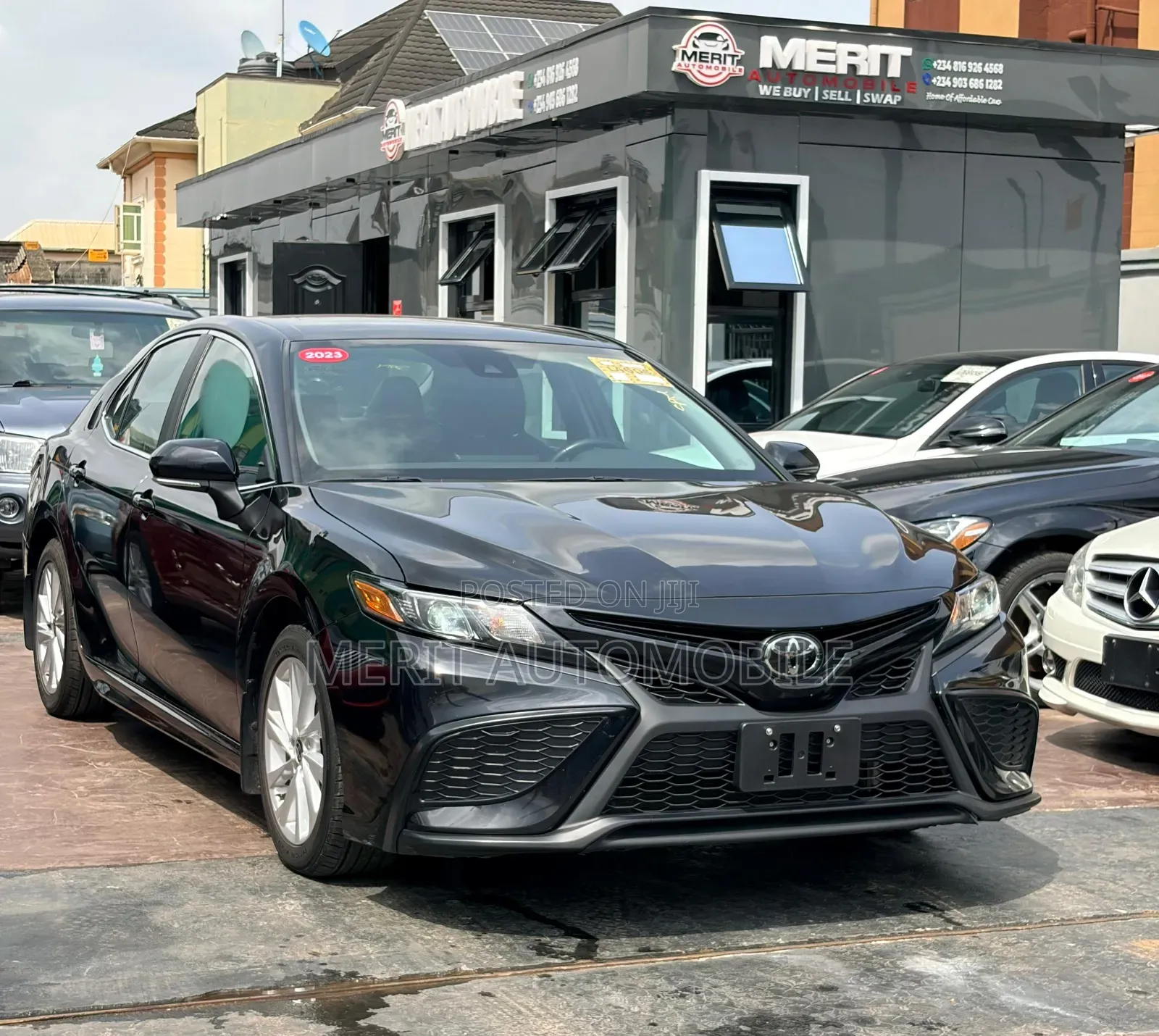 Toyota Camry SE 2023 Black