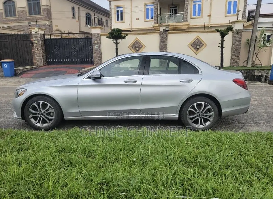 Mercedes-Benz C300 Sport 4Matic Sedan AWD (2.0L 4cyl 7A) 2017 Silver