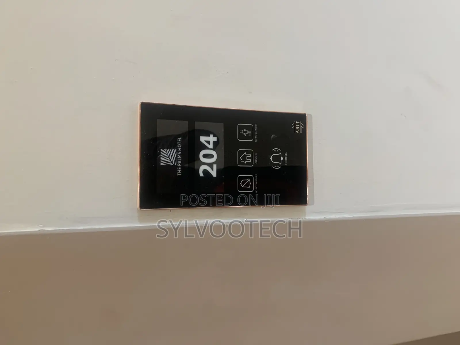 Premium Hotel DND Plate Installation