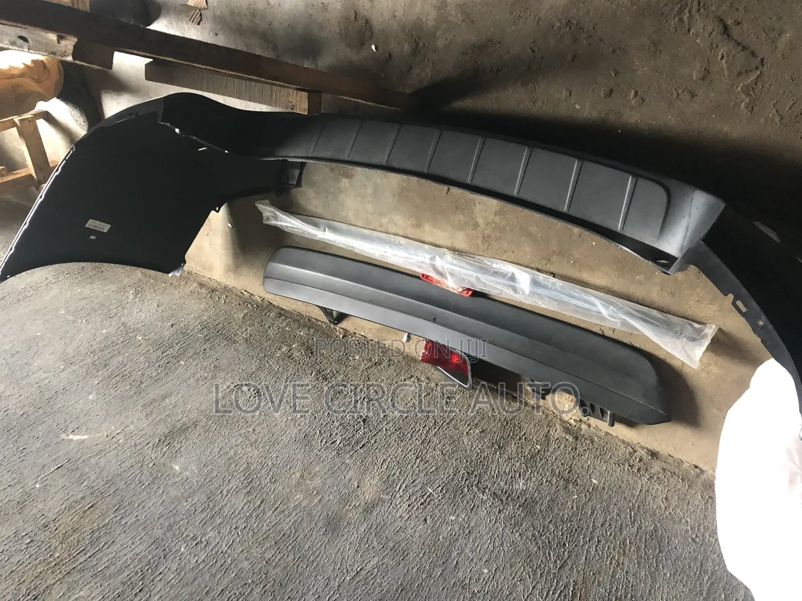 Toyota Highlander 2012 Back Complete