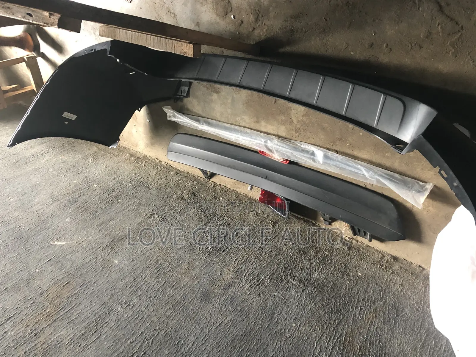 Toyota Highlander 2012 Back Complete
