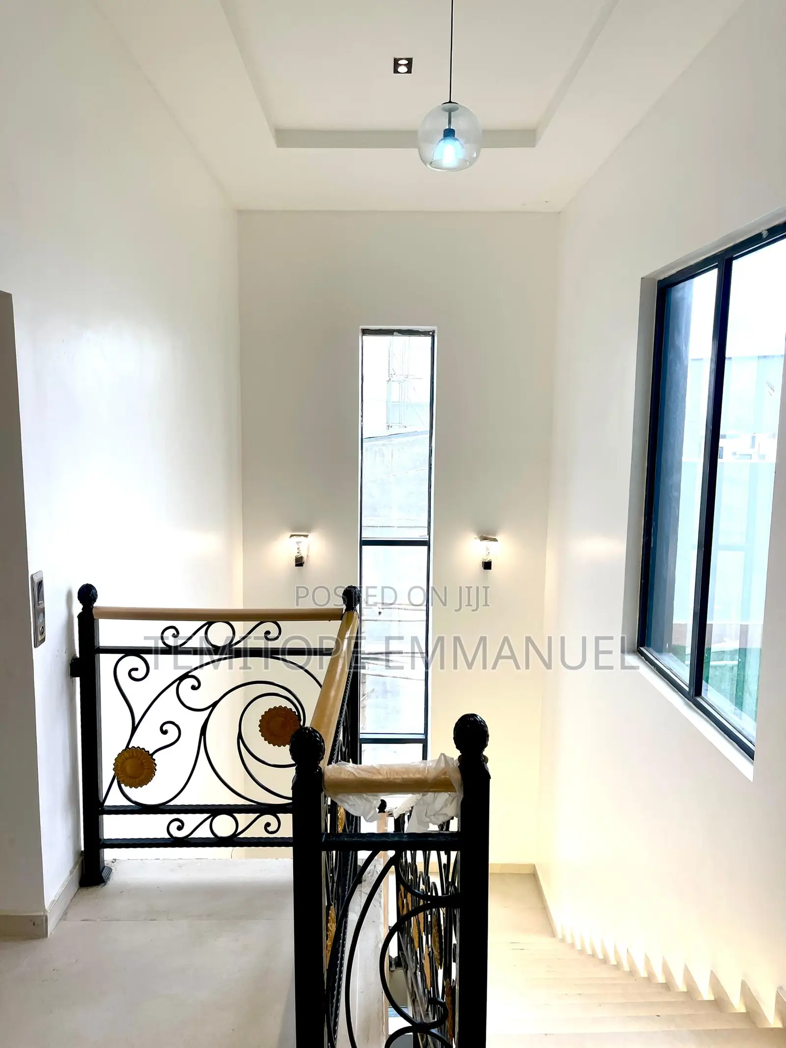 Furnished 6bdrm Duplex in Estate Chevron, for sale