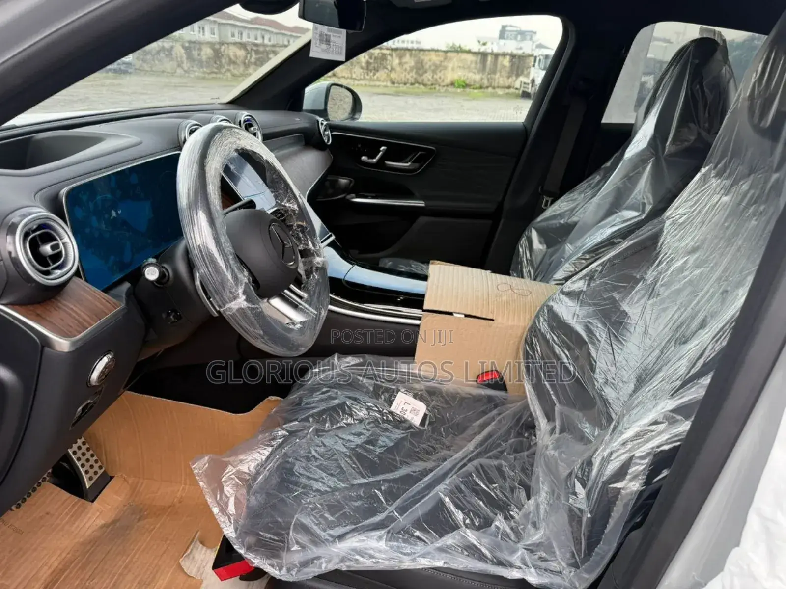 New Mercedes-Benz GLC-Class GLC 300 4MATIC AWD 2025 Gray