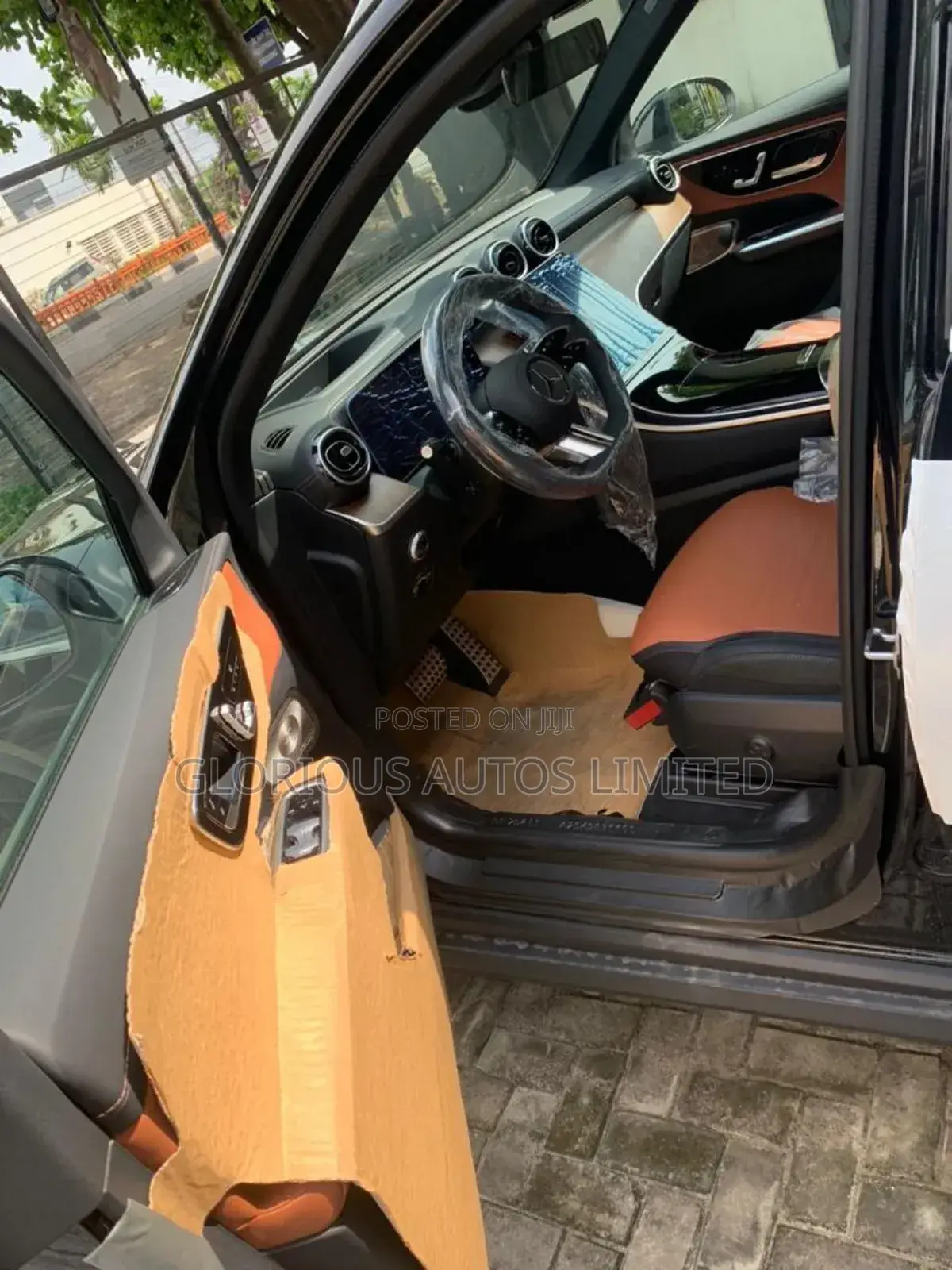New Mercedes-Benz GLC-Class GLC 300 4MATIC AWD 2025 Black