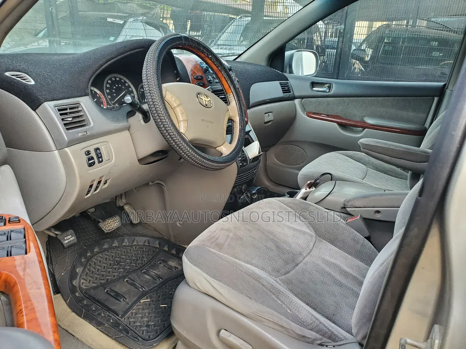 Toyota Sienna XLE AWD 2005 Gray