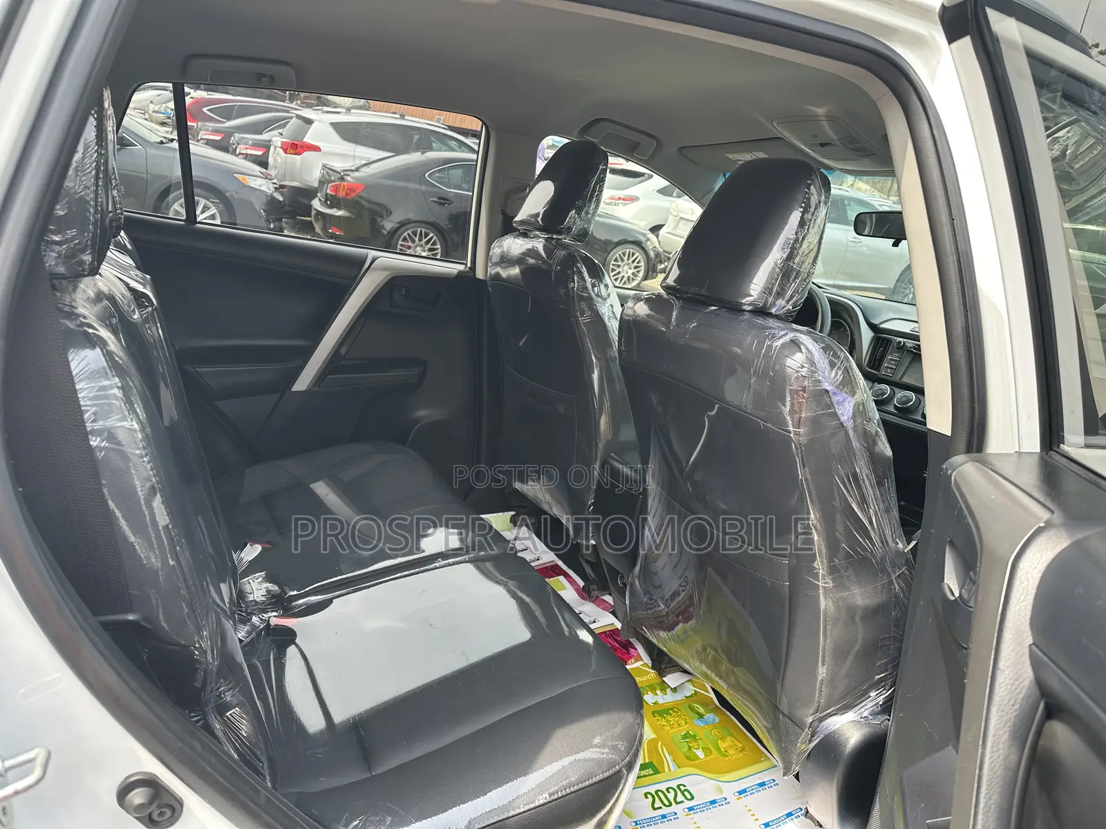 Toyota RAV4 LE FWD (2.5L 4cyl 6A) 2016 White
