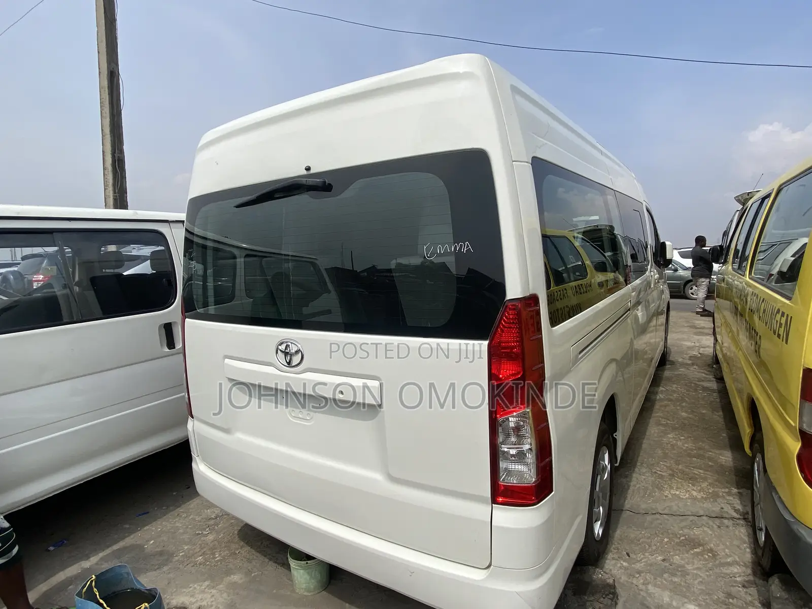 Toyota HiAce 2021 White