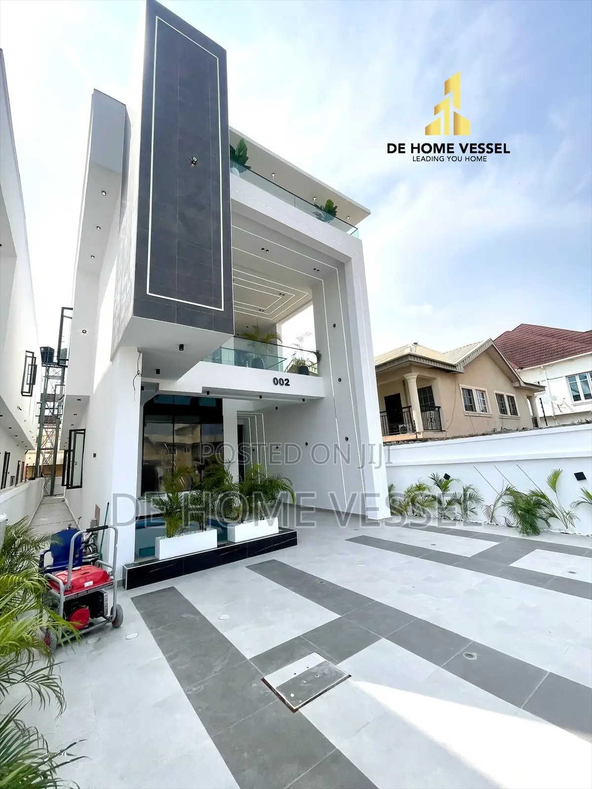 5bdrm Duplex in Ikota, Lekki for sale
