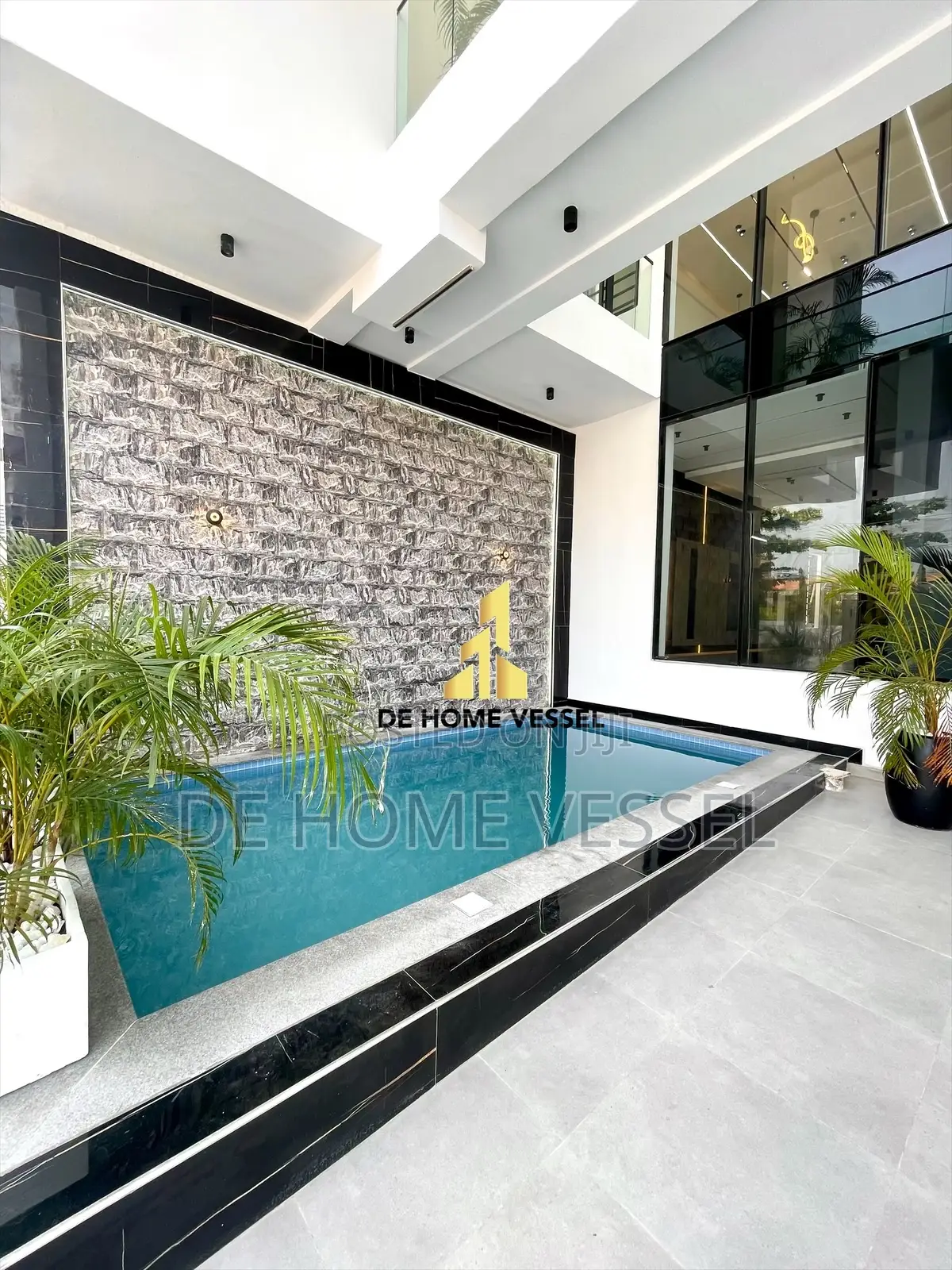5bdrm Duplex in Ikota, Lekki for sale