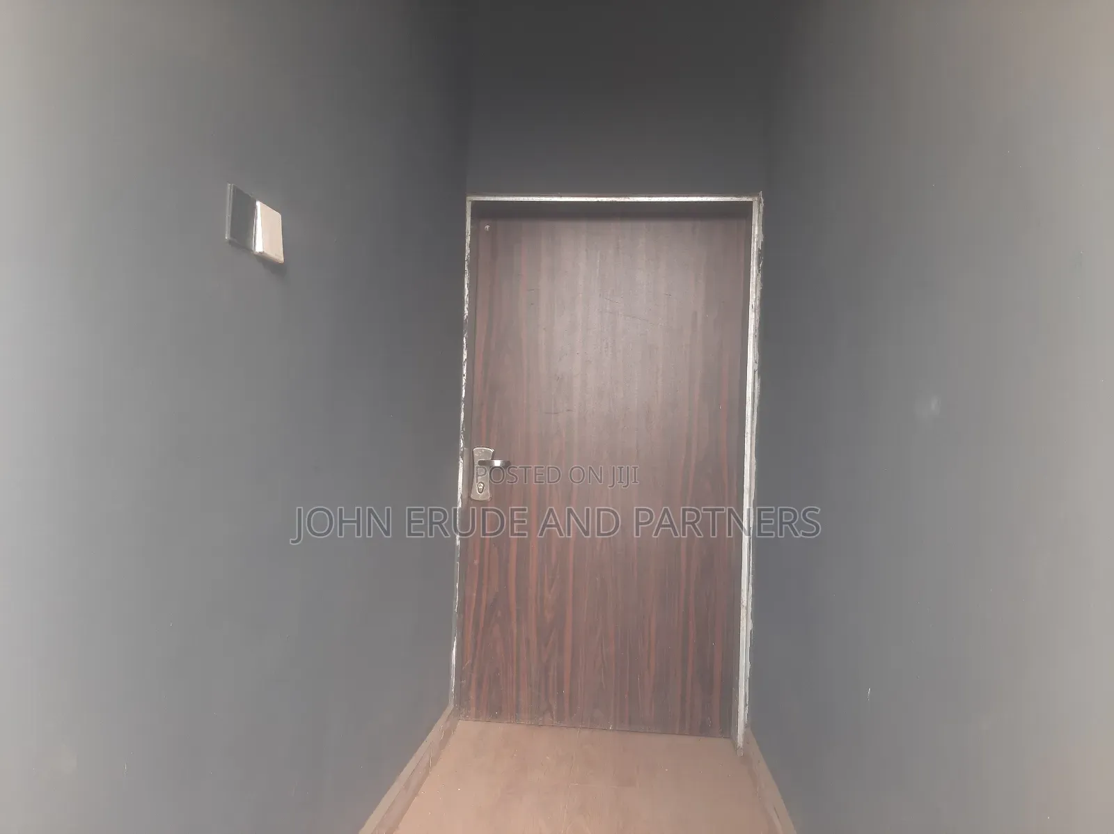 5bdrm Duplex in Mabushi District for sale