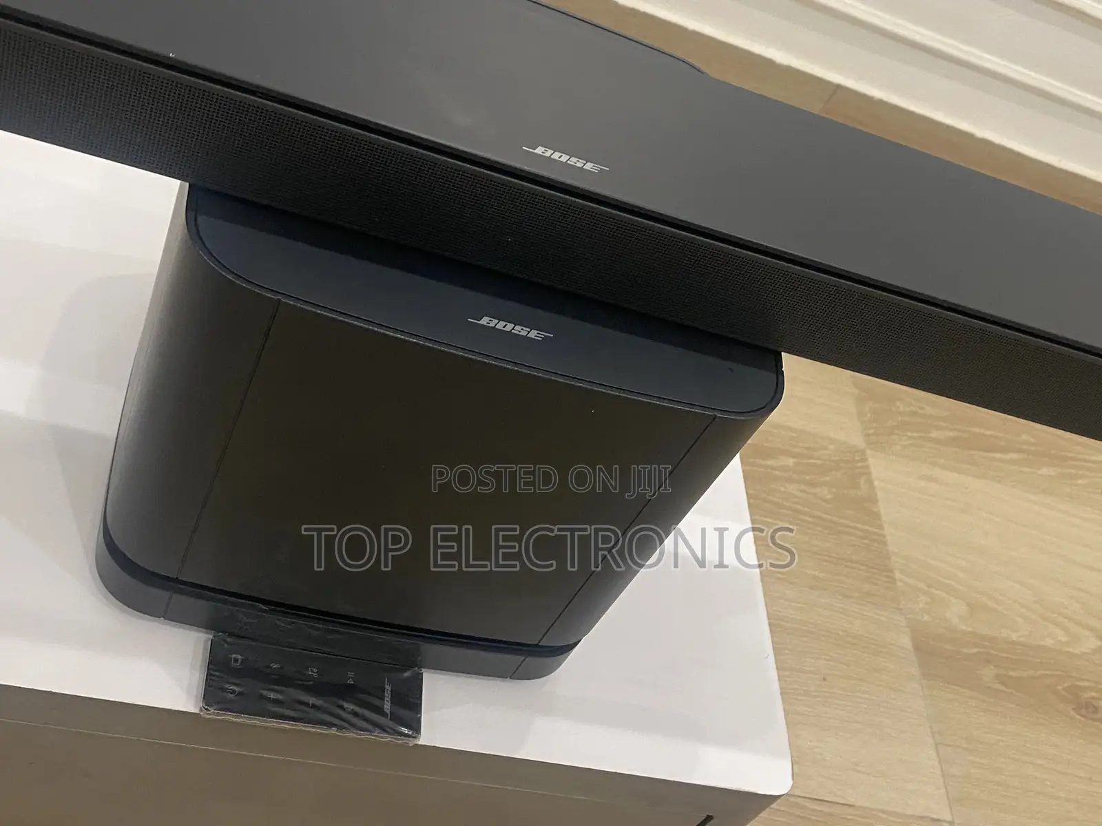 Bose Bass Module 500 + Bose Smart Soundbar 300