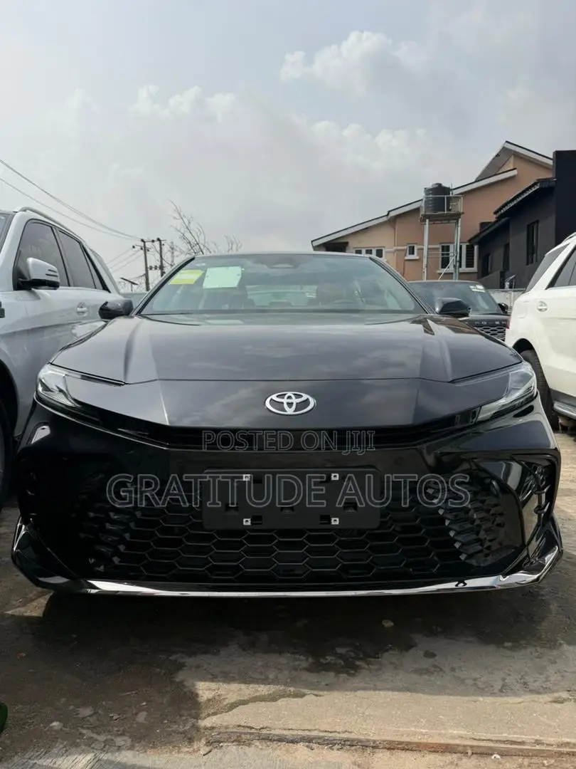 New Toyota Camry XSE 2025 Black