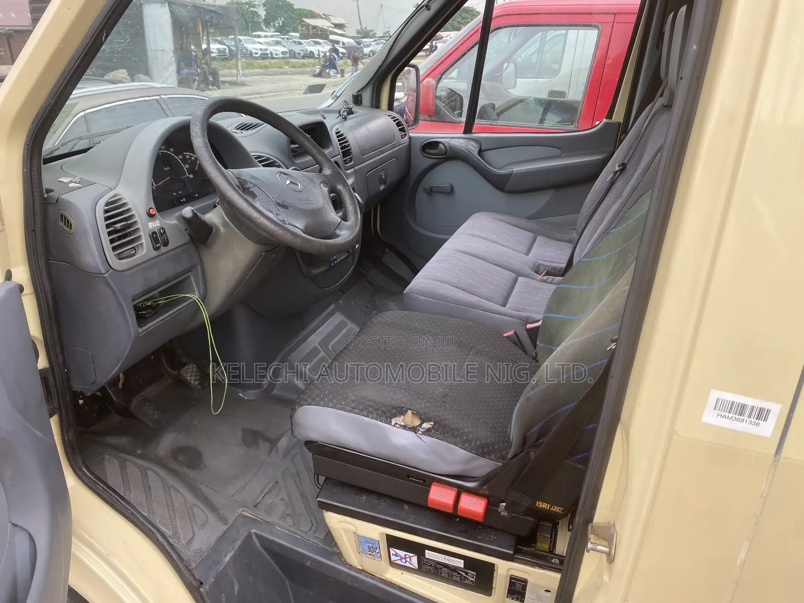 Mercedes-Benz Sprinter 2002 Yellow