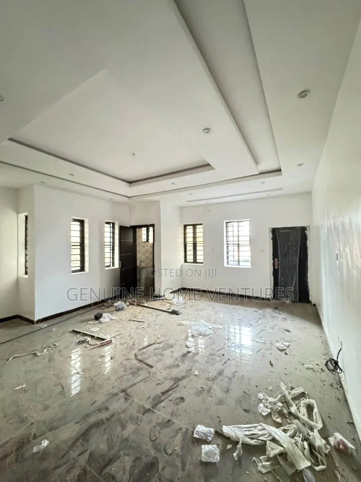 4bdrm Duplex in Surulere for sale
