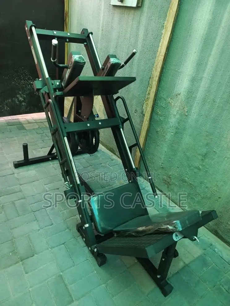 Leg Press Machine