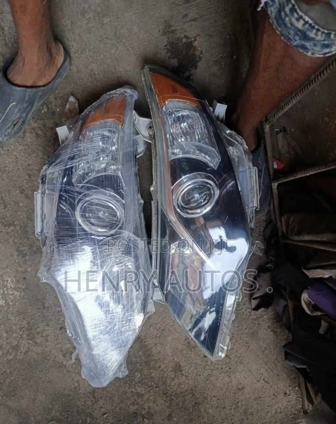 Set Headlights Camry 012 Sport