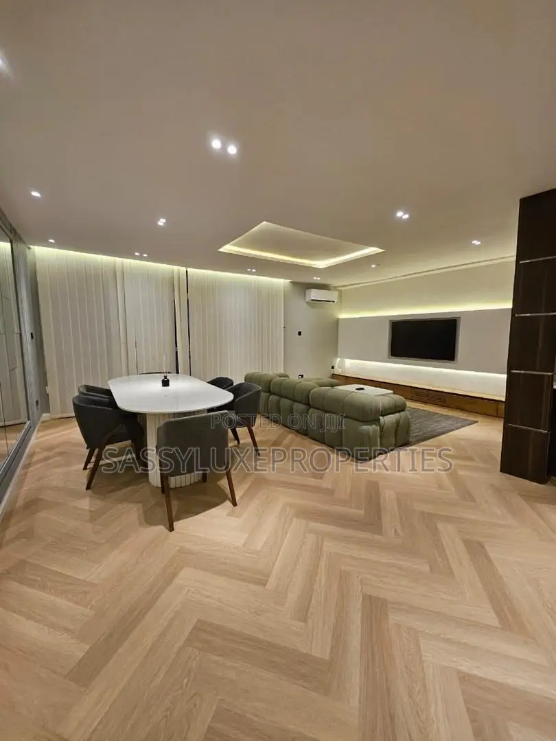 2 Bedroom Luxury Waterfront Apartment