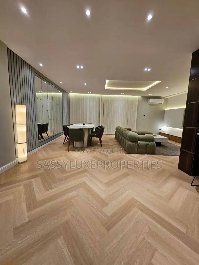 2 Bedroom Luxury Waterfront Apartment