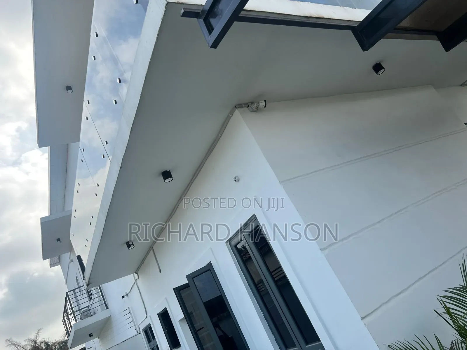 8bdrm Block of Flats in Majek Abijo, Sangotedo for sale