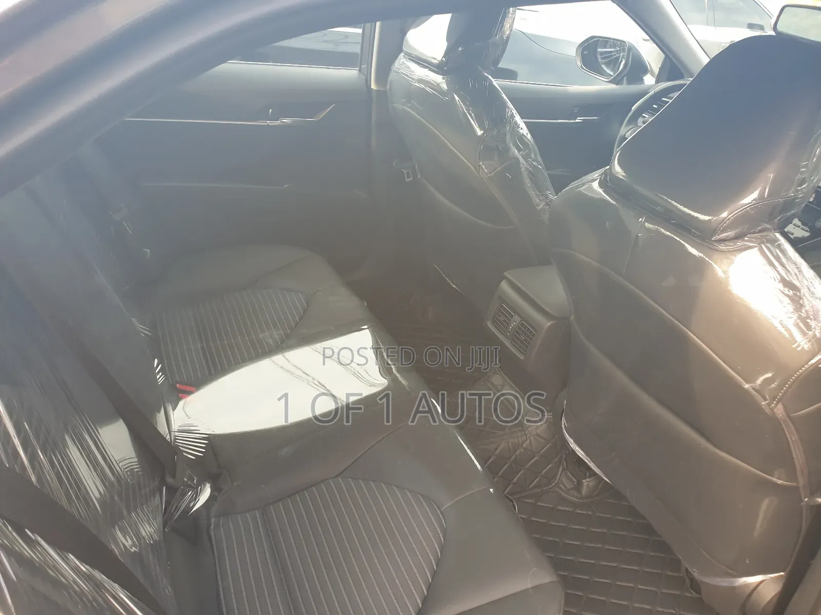 Toyota Camry SE 2022 Gray