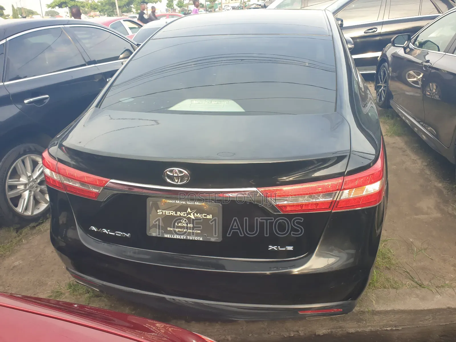 Toyota Avalon XLE Sedar FWD (3.5L 6cyl 6A) 2013 Black
