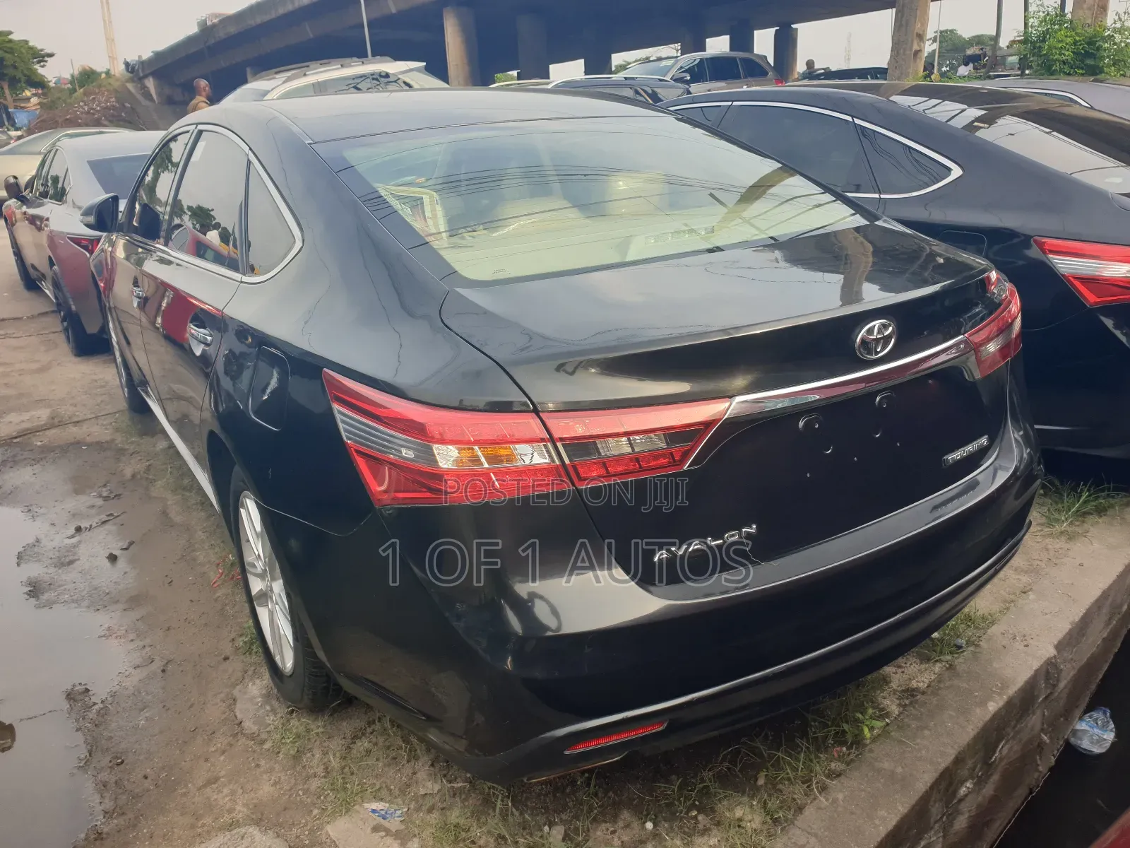 Toyota Avalon Hybrid XLE Touring 2013 Black
