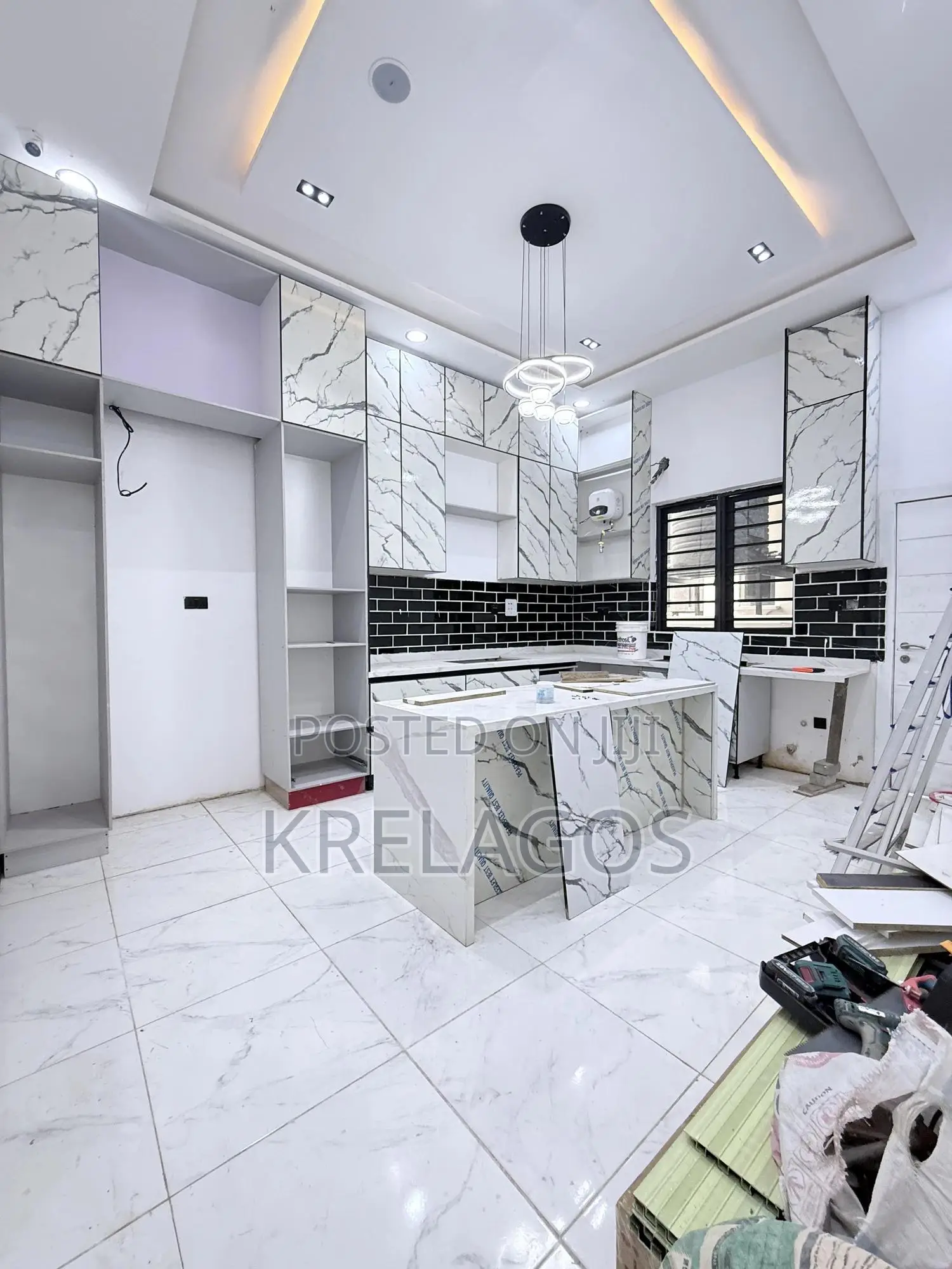 5bdrm Duplex in Ikate for sale