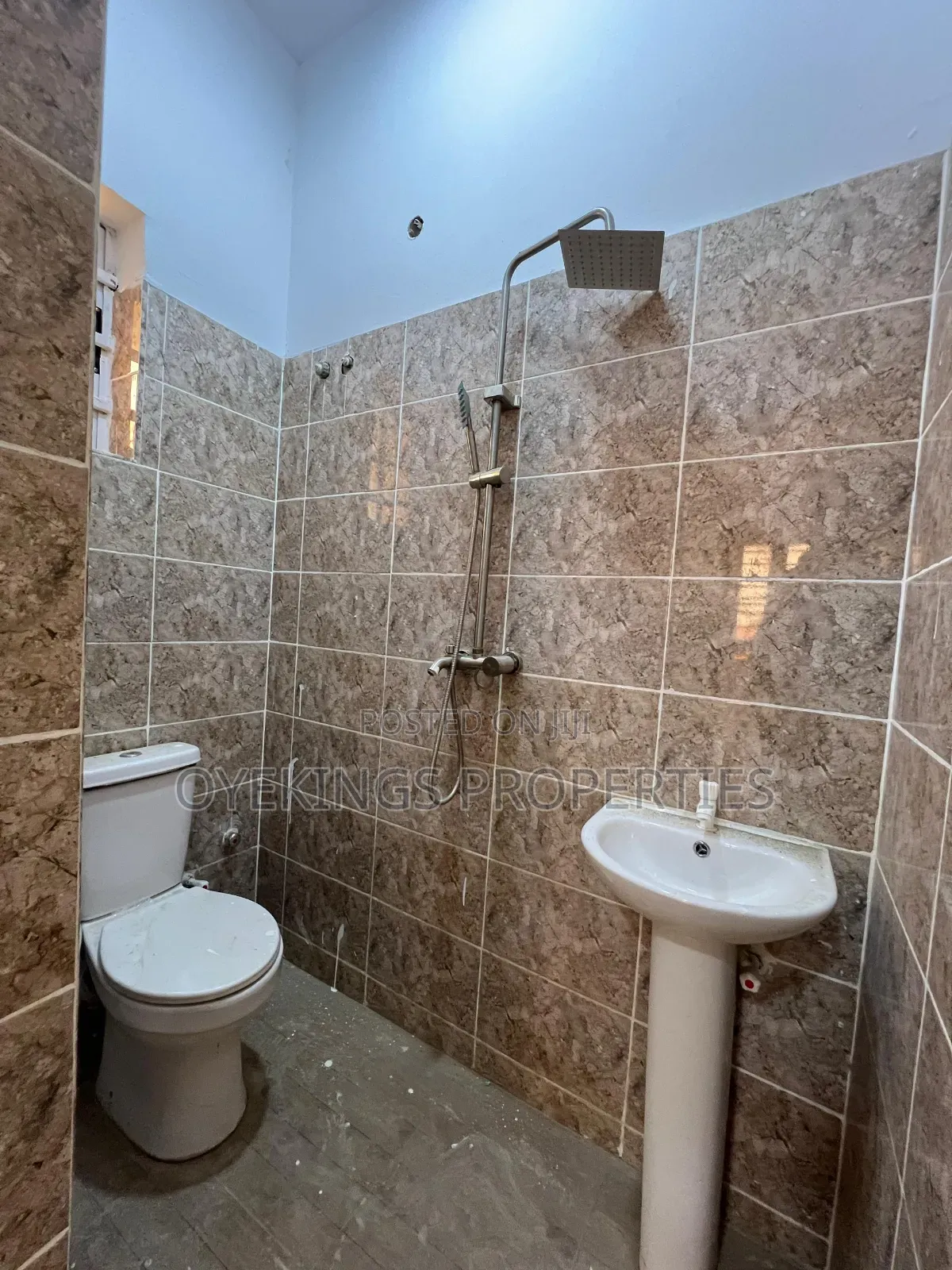 2bdrm Block of Flats in Ajinde Rd 2, Akala Express for rent