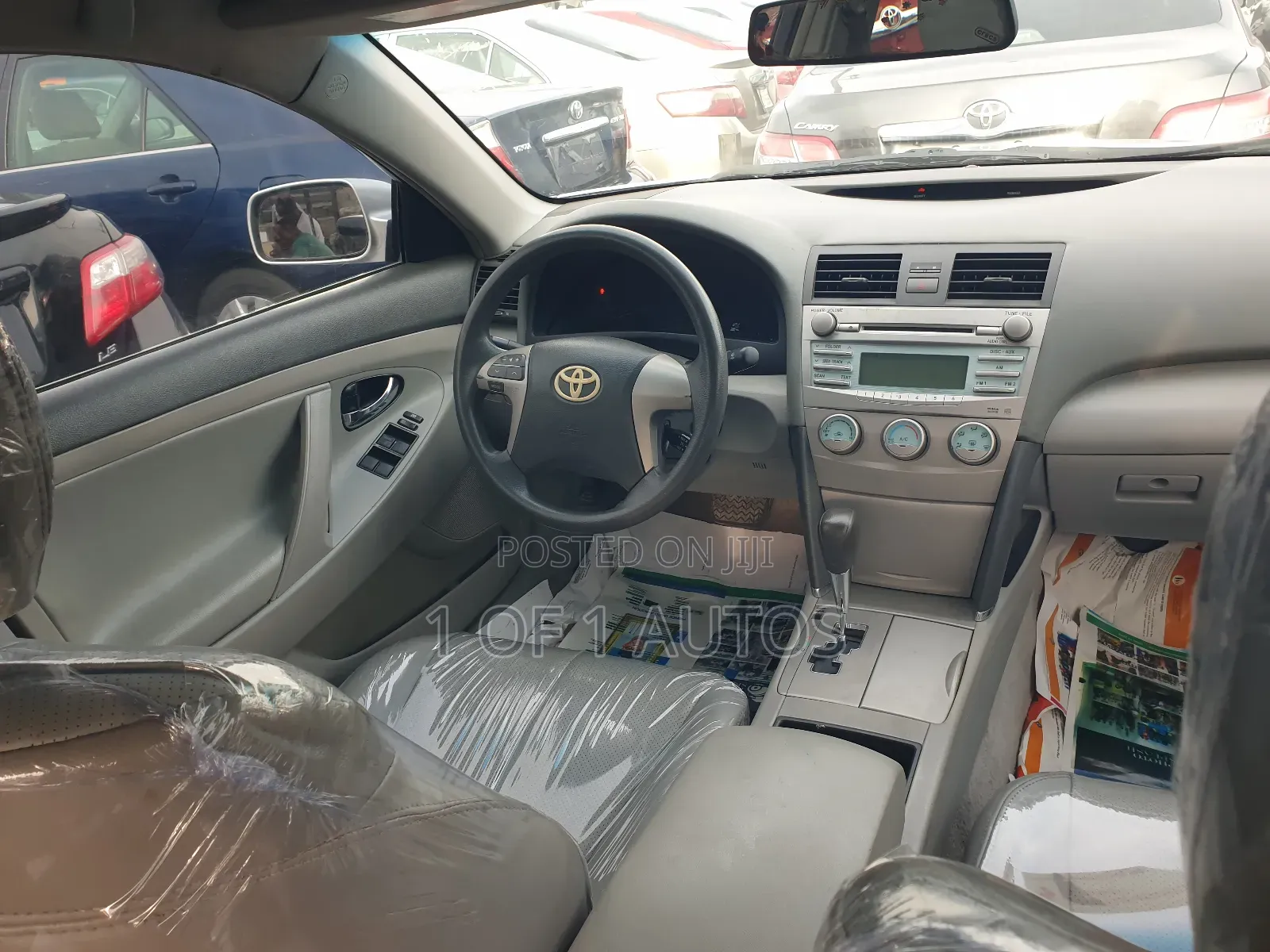 Toyota Camry LE V6 4dr Sedan (3.5L 6cyl 6AM) 2009 Silver