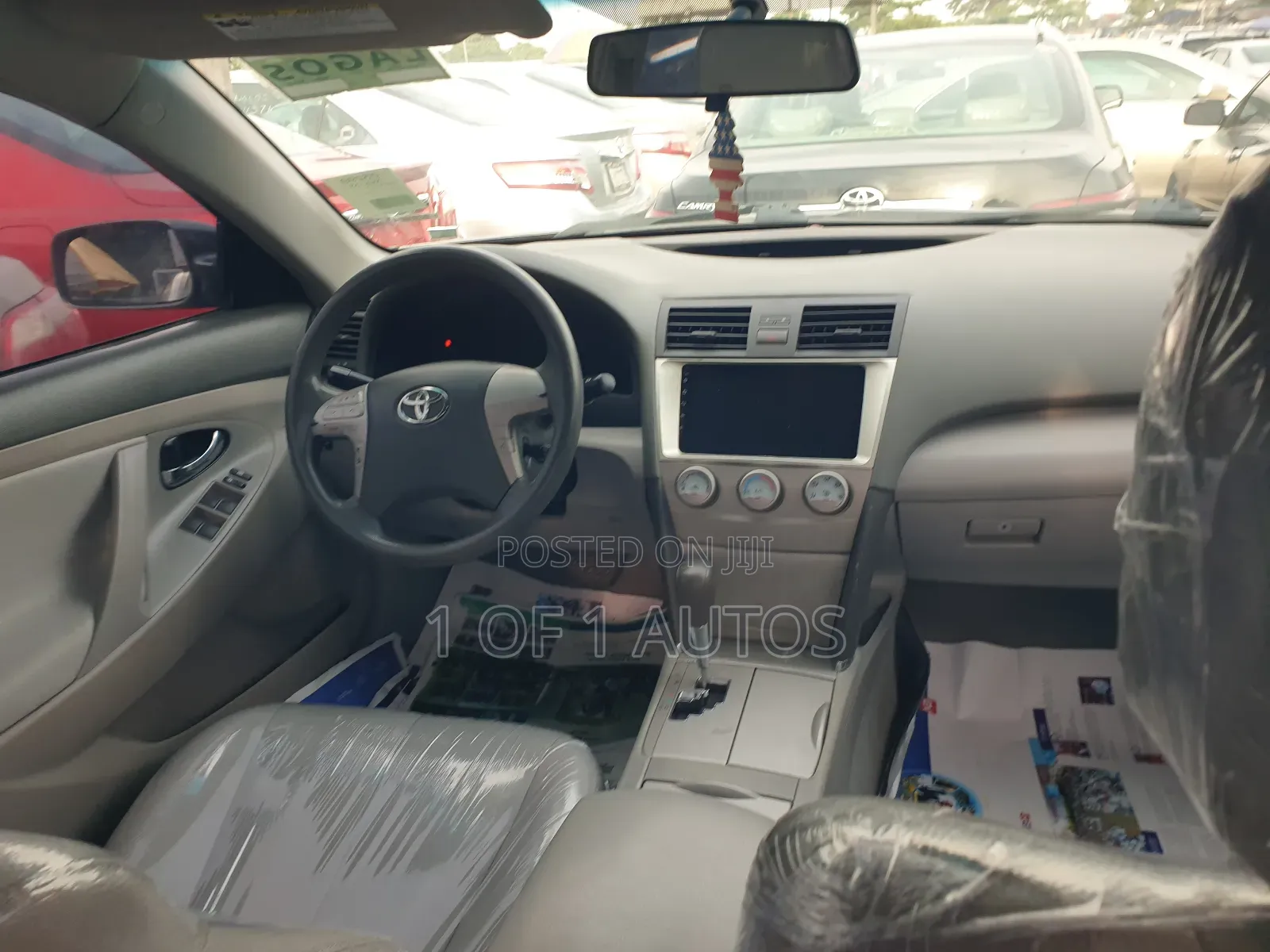 Toyota Camry LE 4dr Sedan (2.5L 4cyl 6AM) 2010 Gray