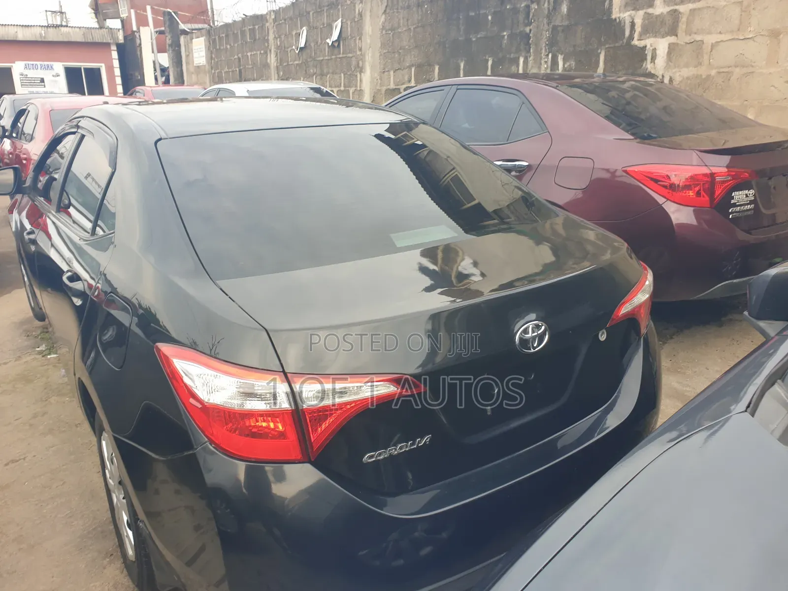 Toyota Corolla LE 4dr Sedan (1.8L 4cyl CVT) 2015 Black